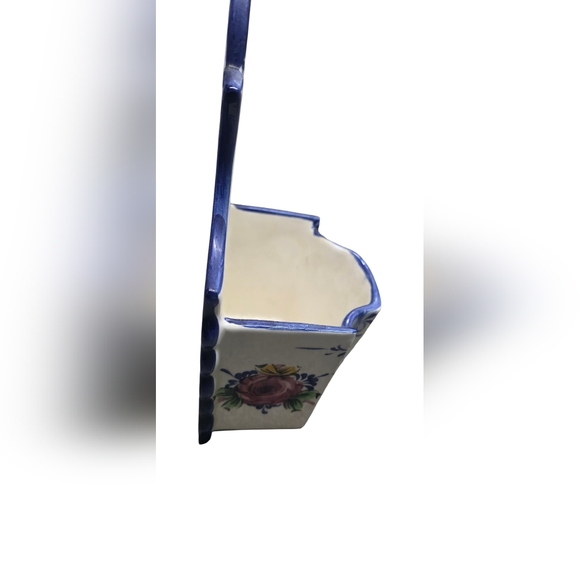 Vintage Vestal Alcobaça ceramic wall pocket vase Hand-Painted Ceramic Wall Decor - Picture 4 of 6